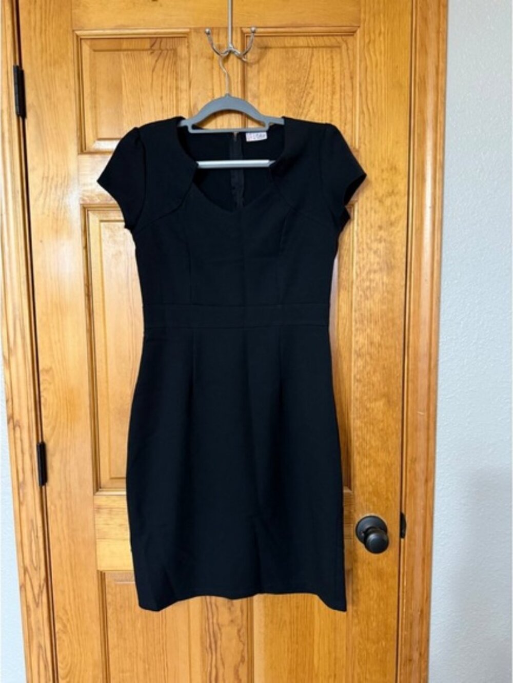 Celine by Champion Black Cap Sleeve Sheath Dress Women S